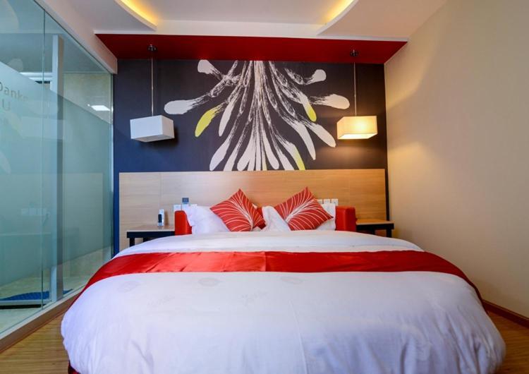 Thank Inn Chain Hotel Sichuan Luzhou Longmatan District Trade City Exterior foto